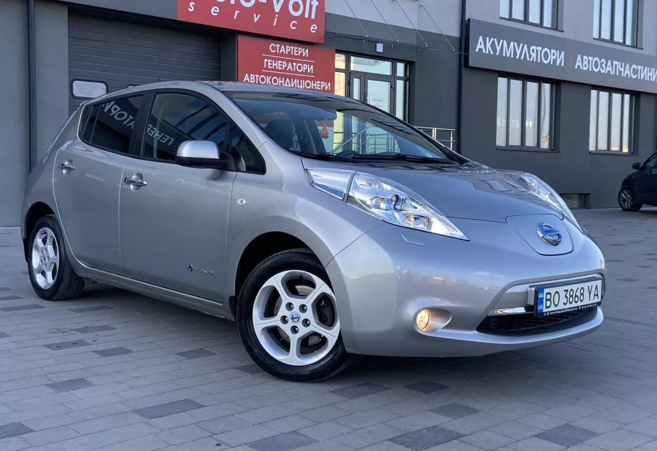 Nissan Leaf  24 kWh 2015111