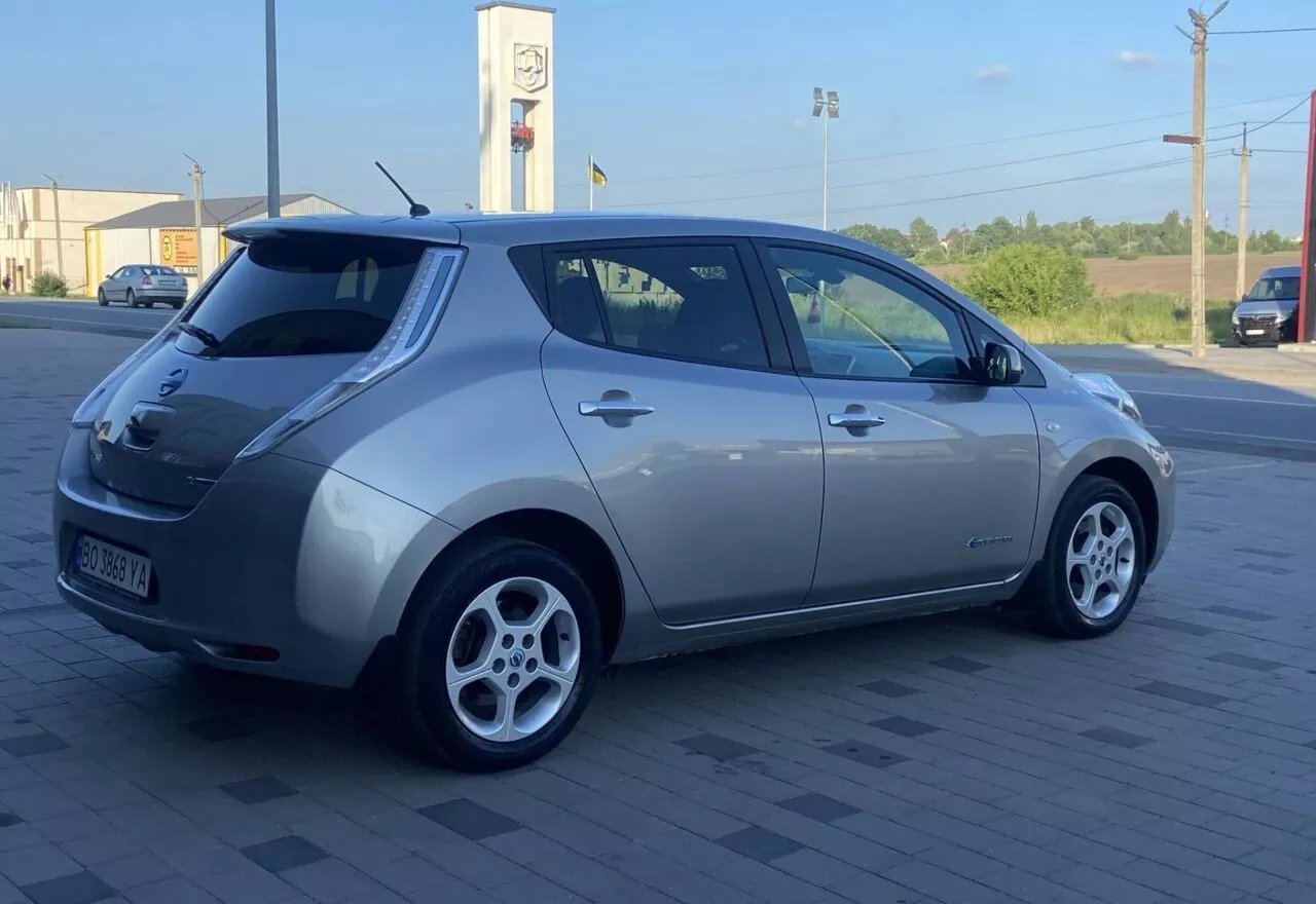 Nissan Leaf  24 kWh 2015451