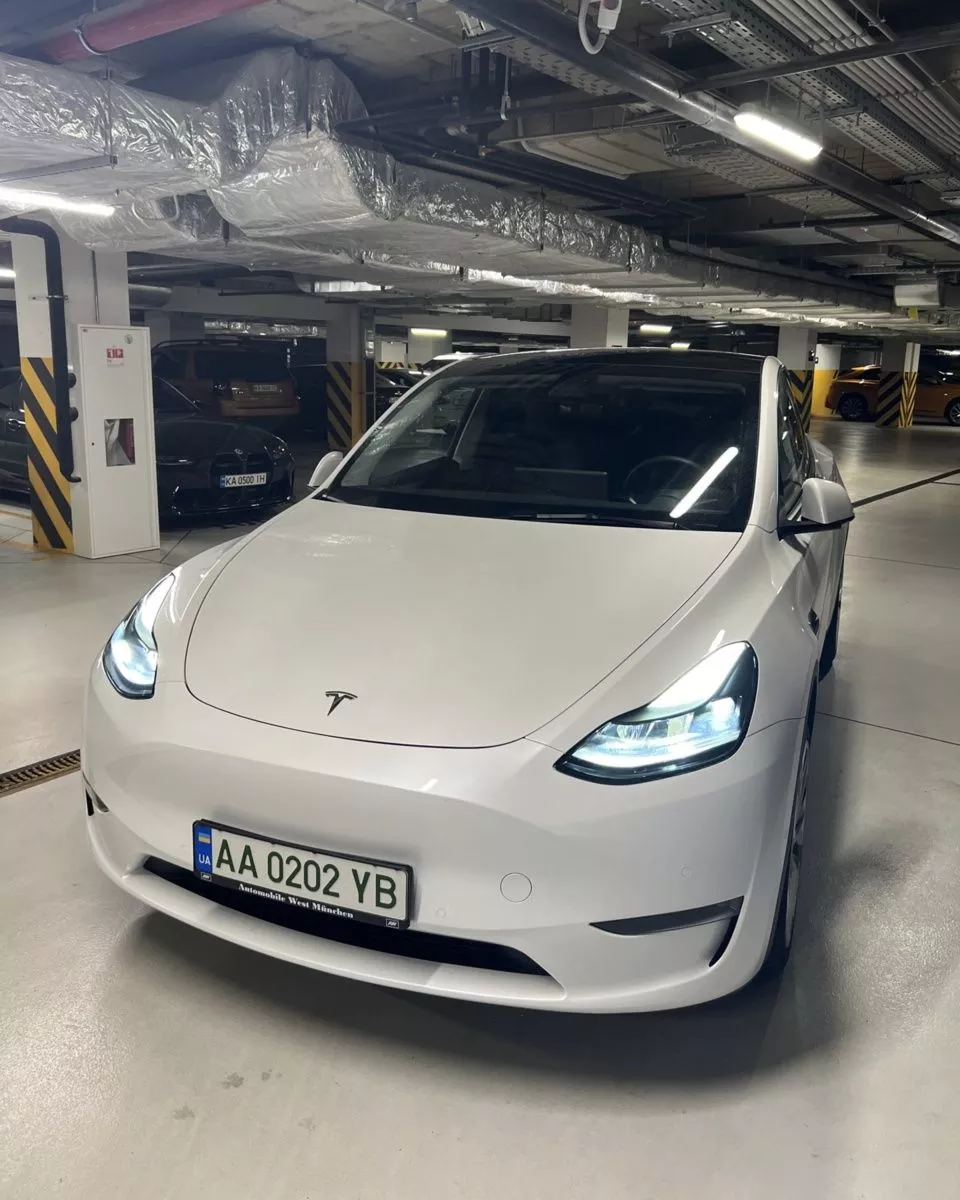 Tesla Model Y  80 kWh 202221