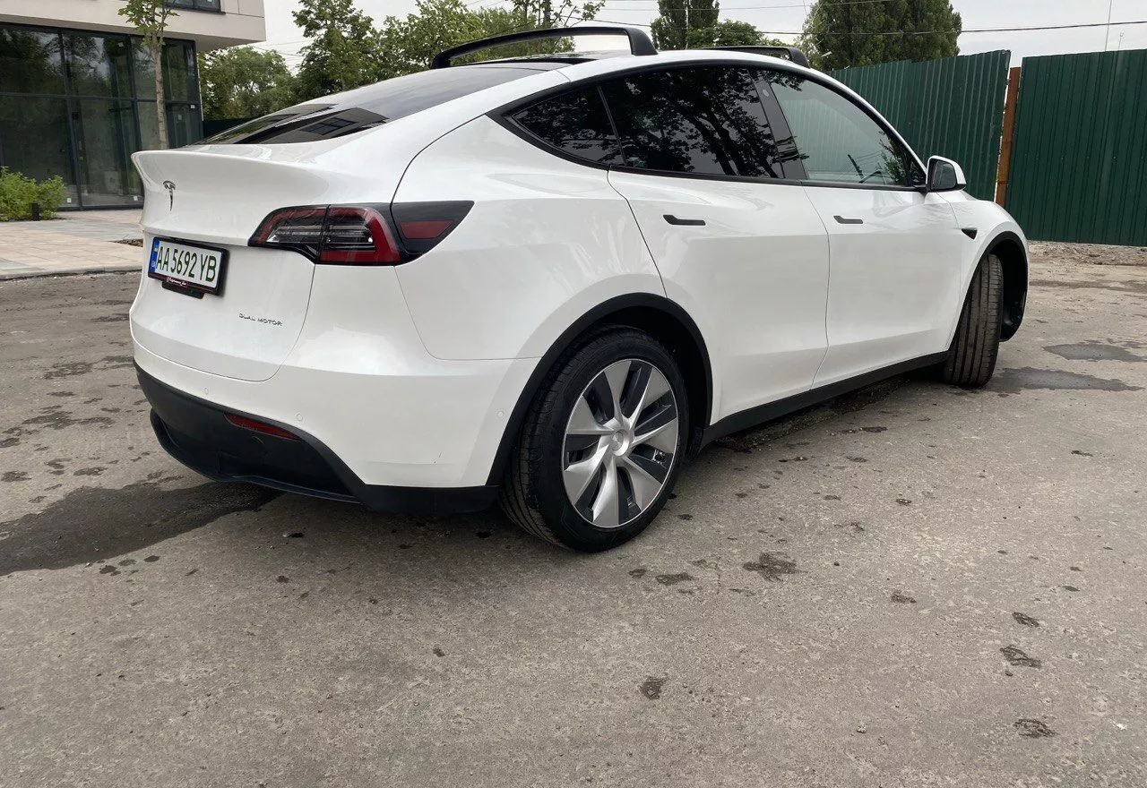 Tesla Model Y  75 kWh 202021