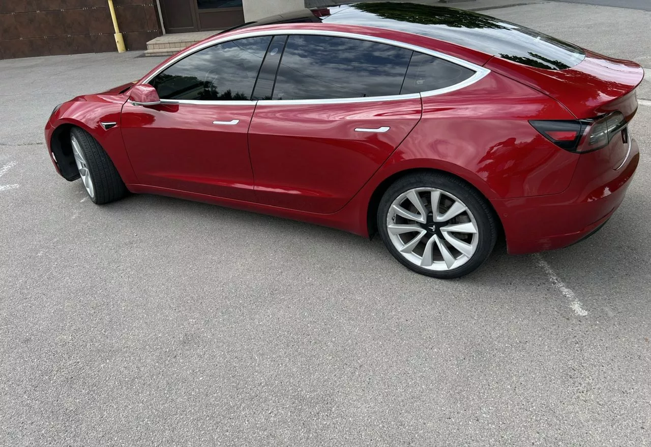 Tesla Model 3  75 kWh 201811