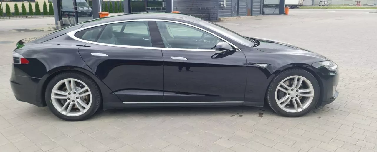 Tesla Model S  70 kWh 201561