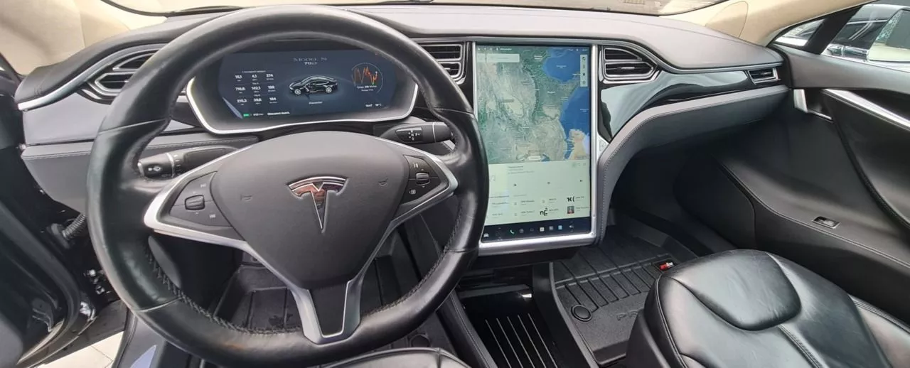 Tesla Model S  70 kWh 2015161