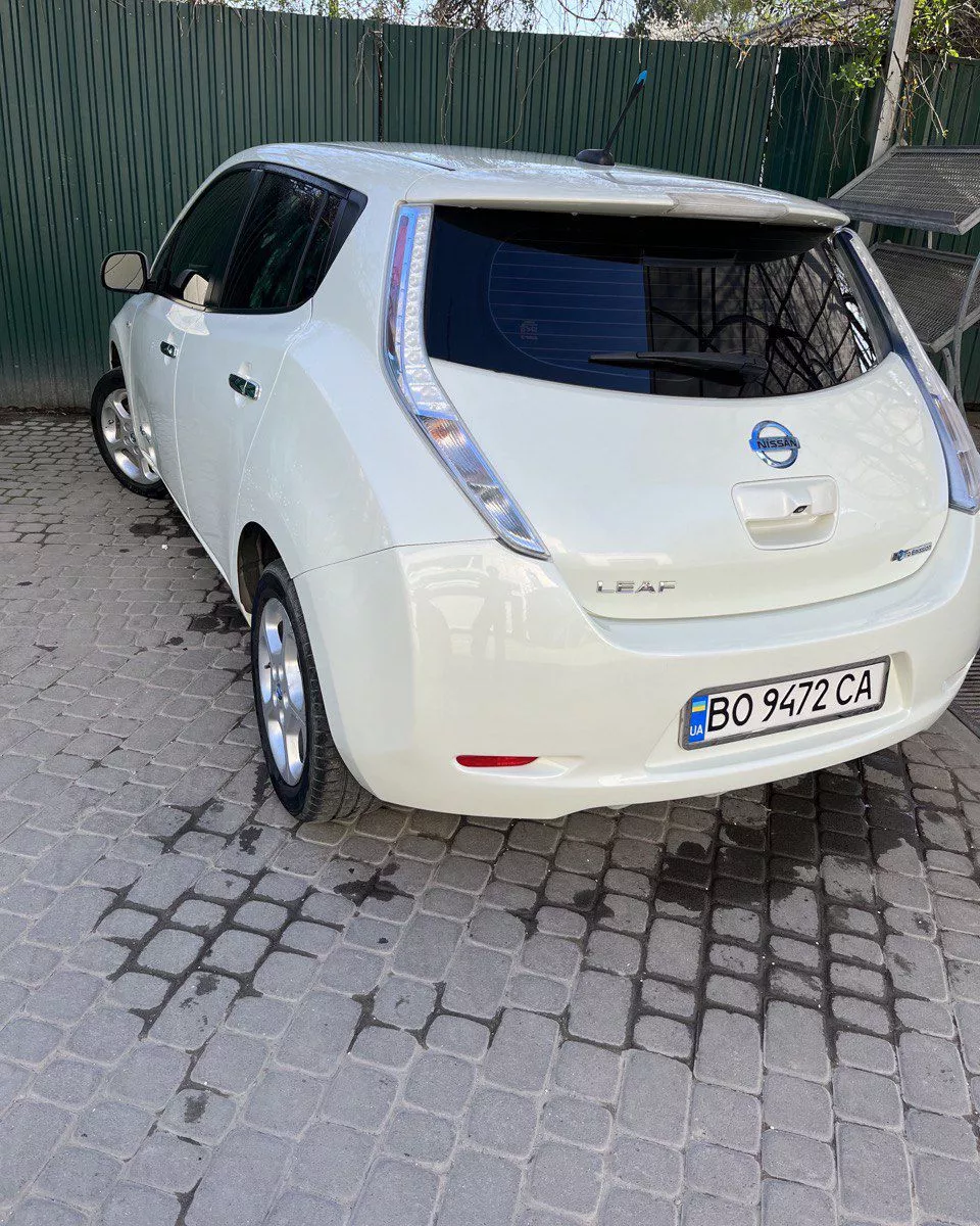 Nissan Leaf  24 kWh 201121