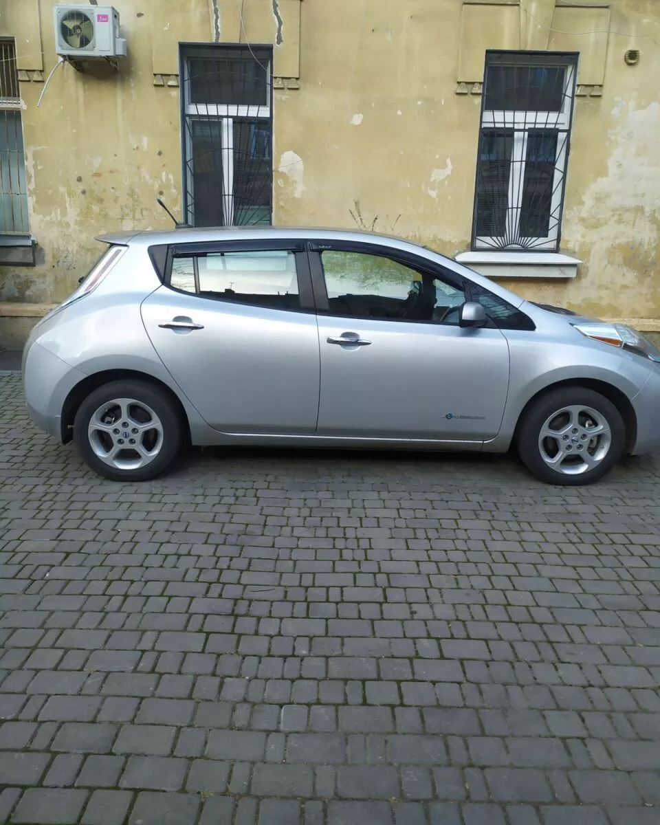 Nissan Leaf  24 kWh 201311