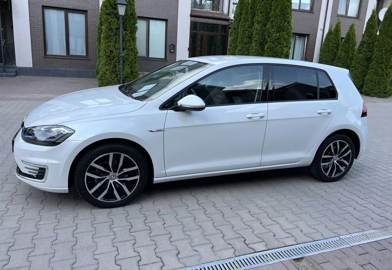 Volkswagen e-Golf  201821