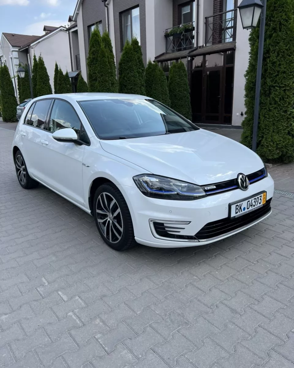 Volkswagen e-Golf  201871