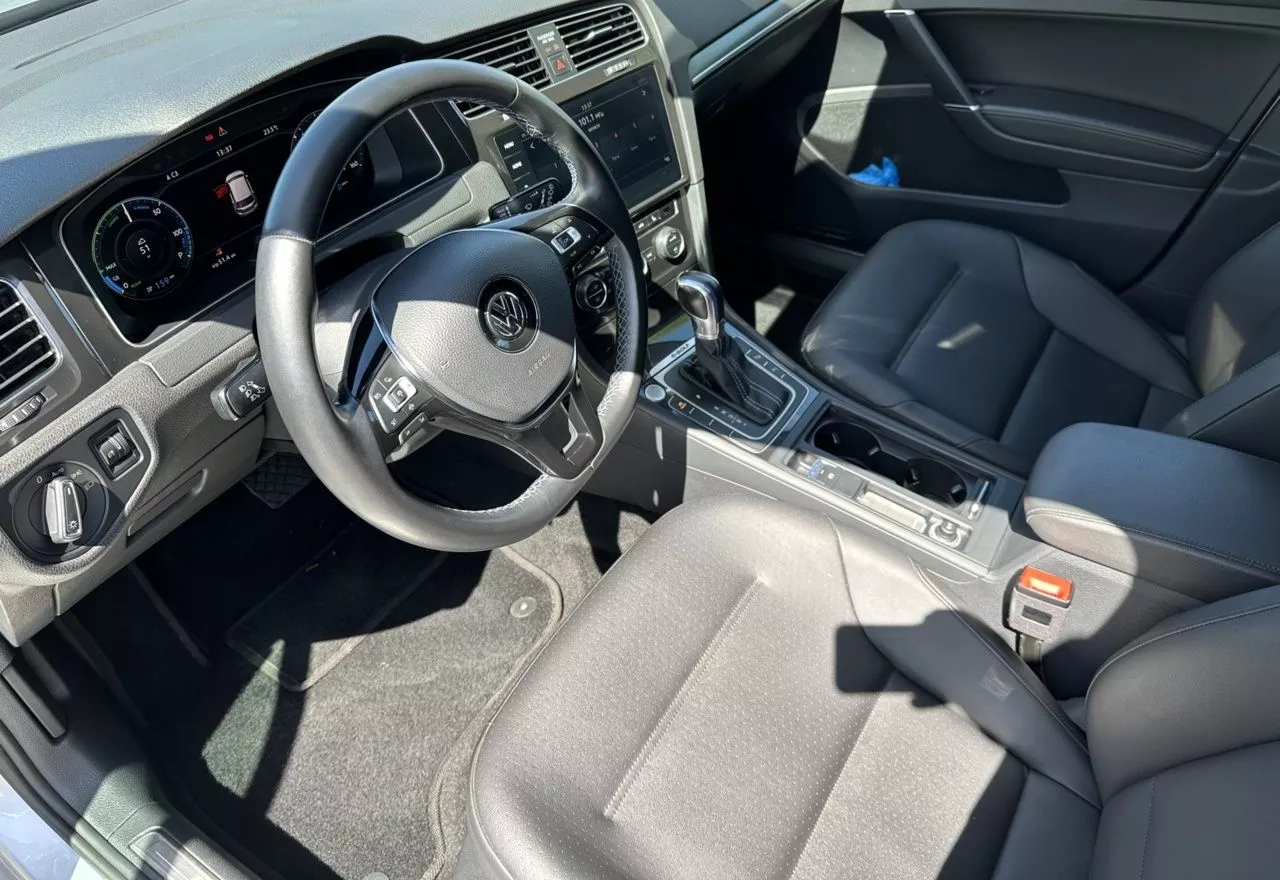 Volkswagen e-Golf  35 kWh 201971