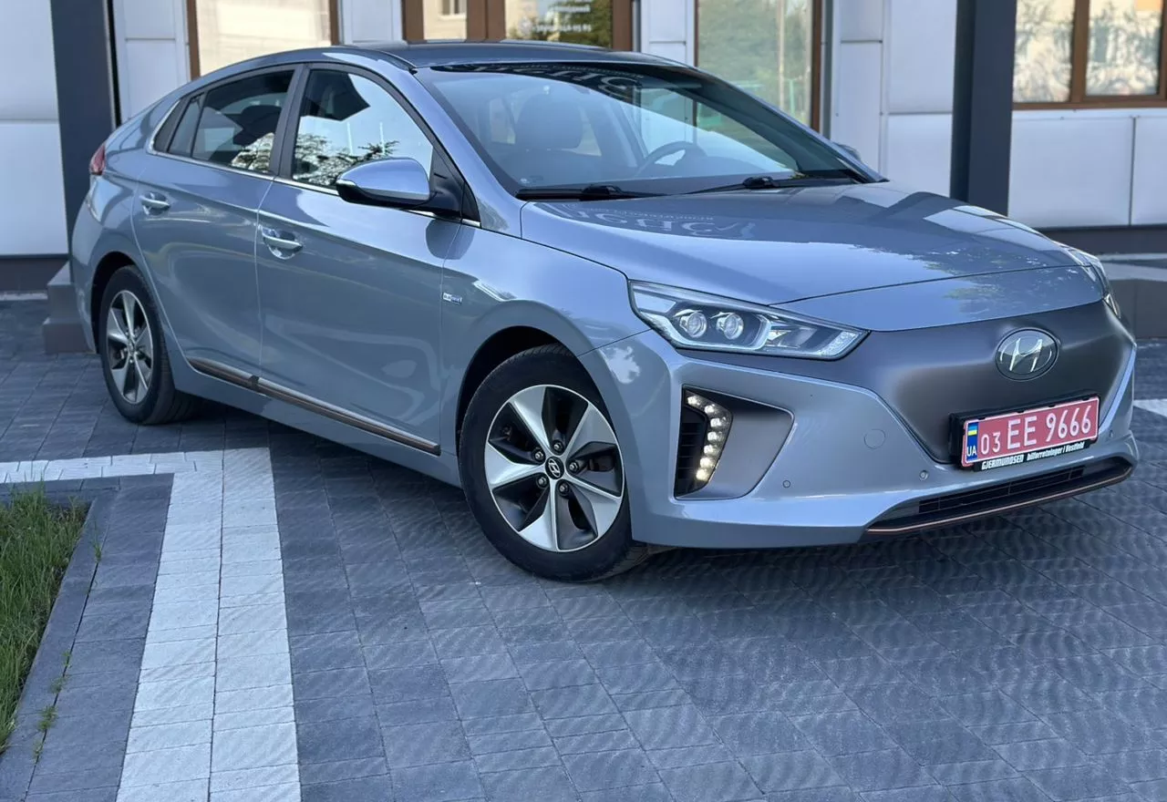 Hyundai Ioniq 