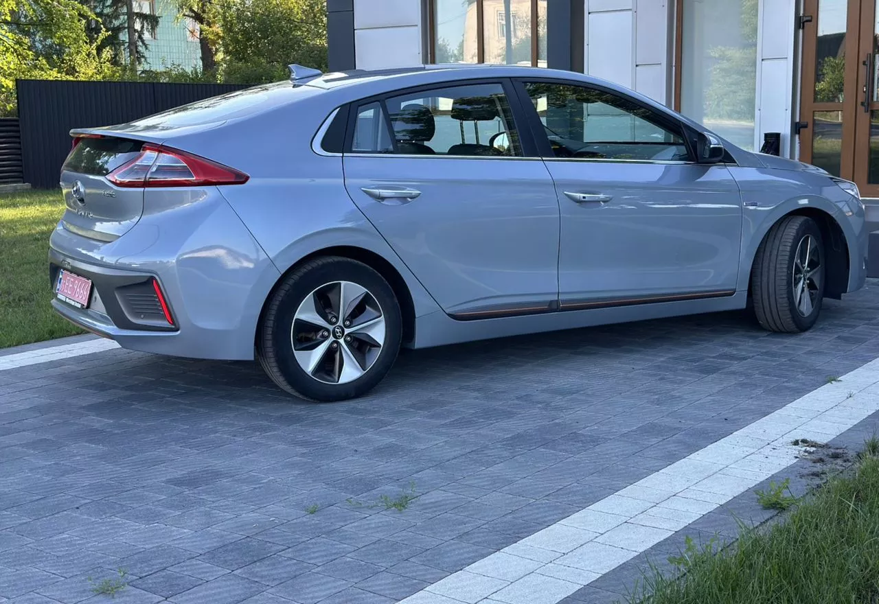 Hyundai Ioniq  28 kWh 2017131