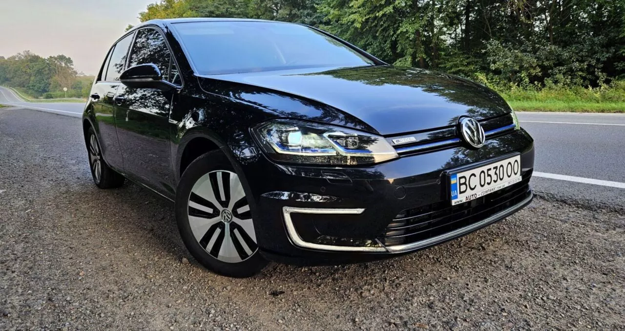 Volkswagen e-Golf  36 kWh 201711