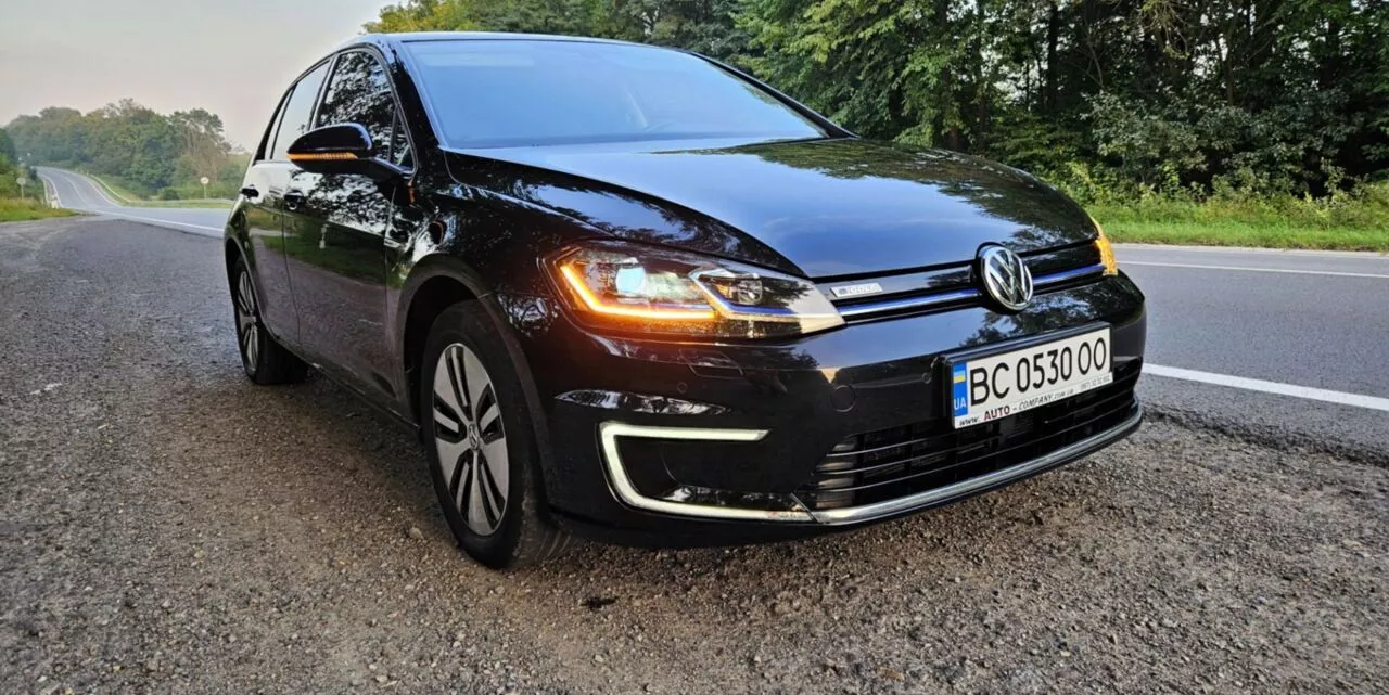 Volkswagen e-Golf  36 kWh 201741