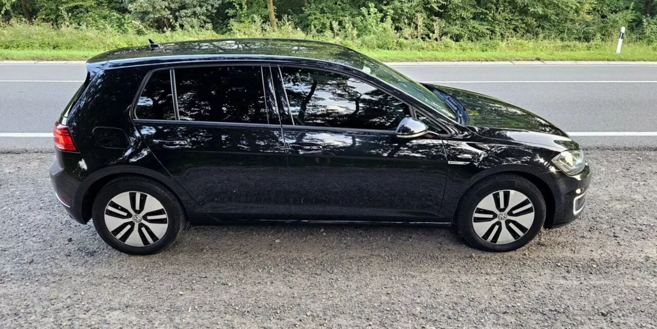 Volkswagen e-Golf  36 kWh 201791