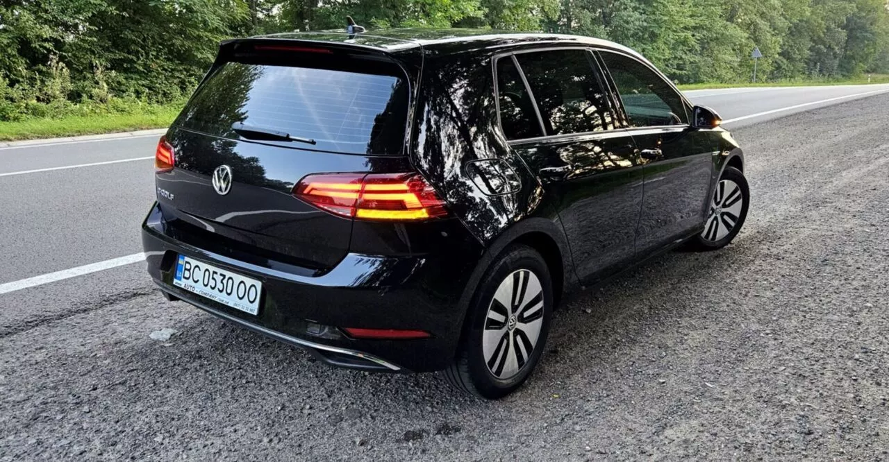 Volkswagen e-Golf  36 kWh 2017121