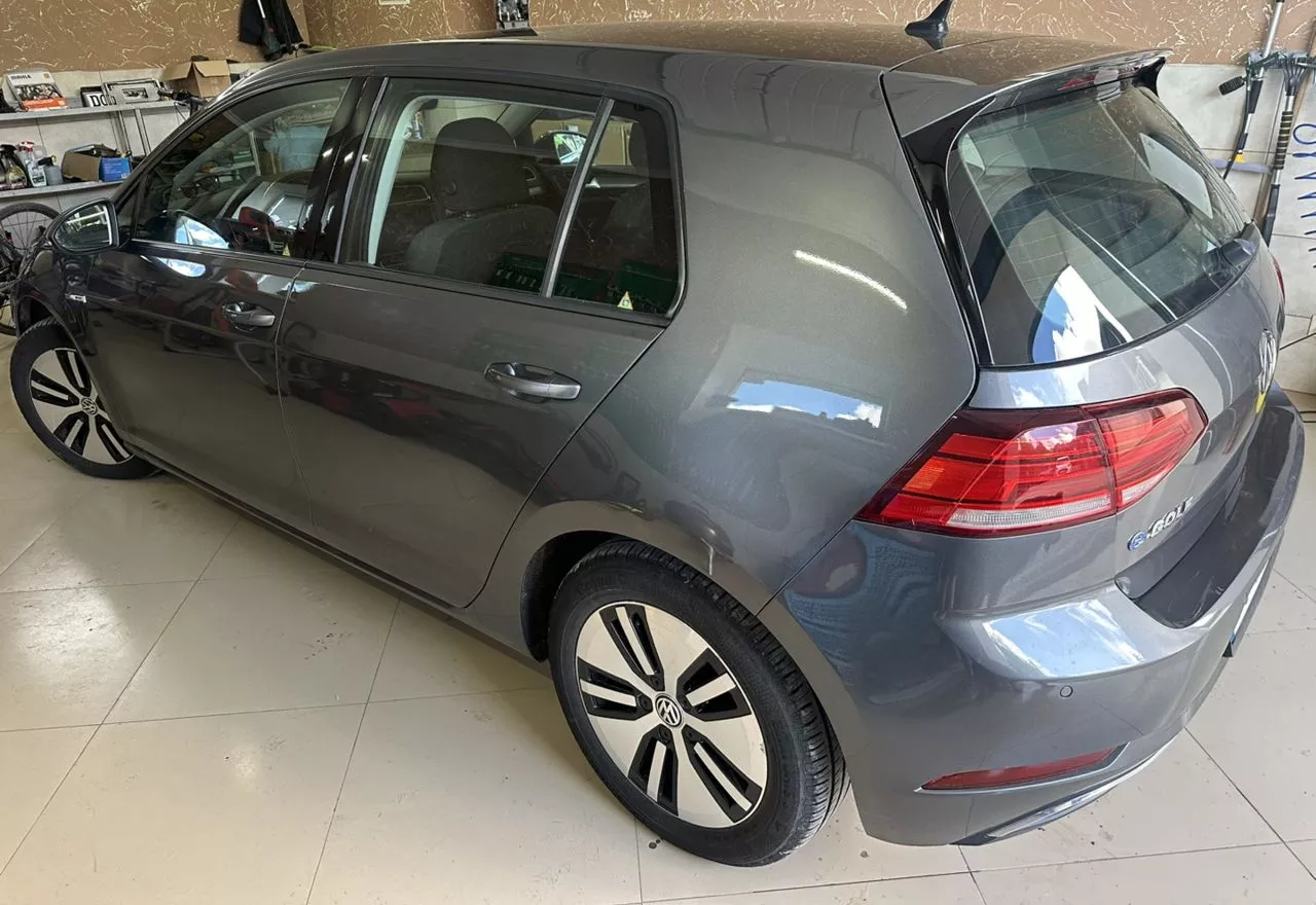 Volkswagen e-Golf  201821