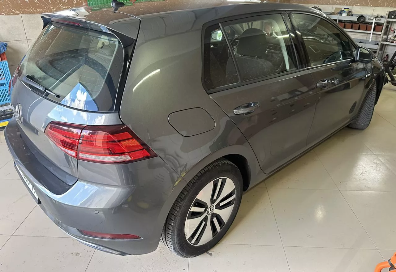 Volkswagen e-Golf  201831