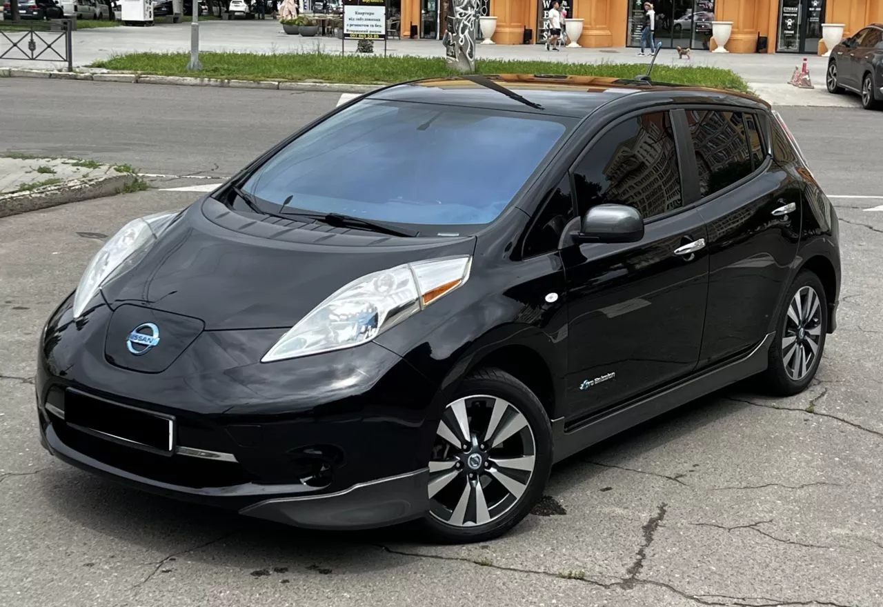 Nissan Leaf  24 kWh 201301