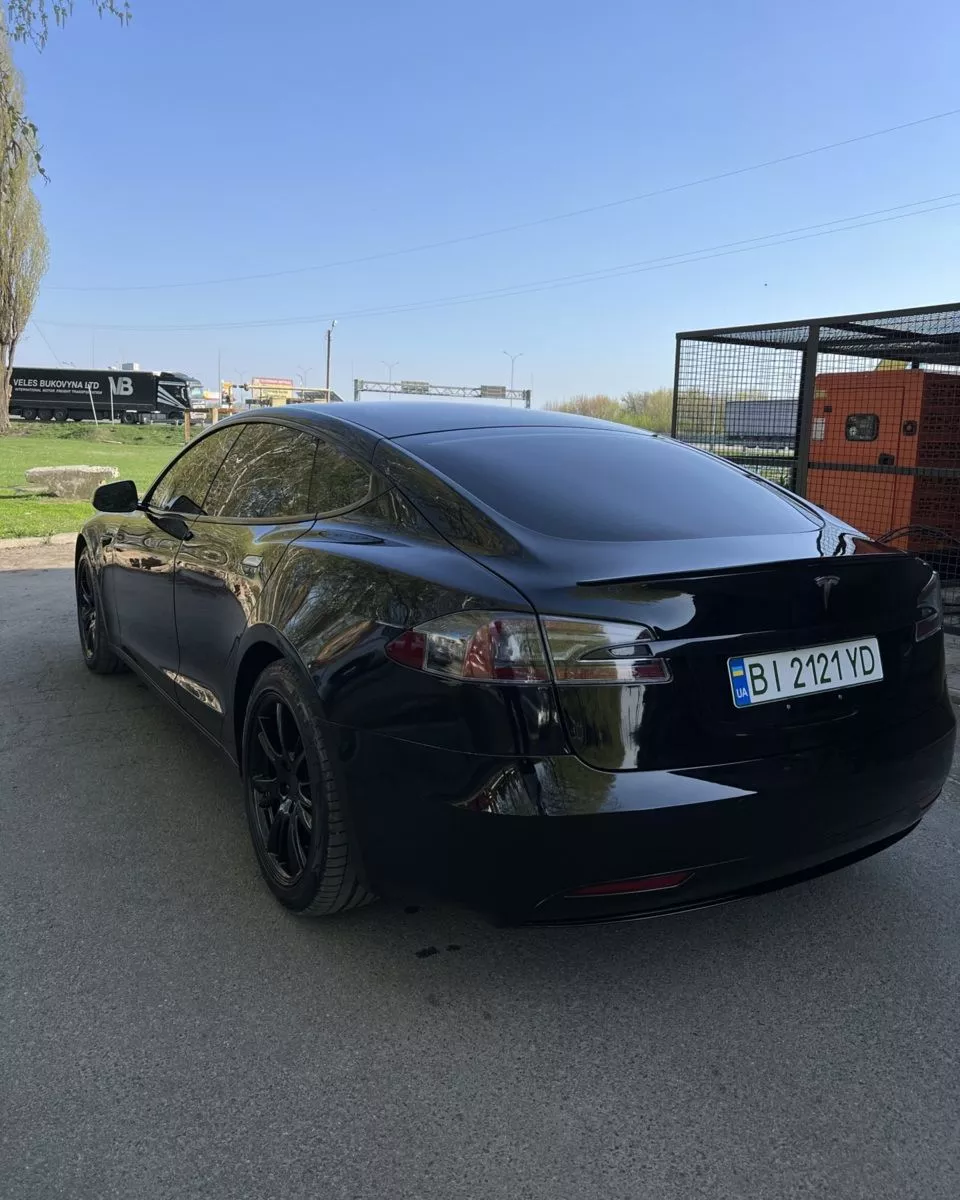 Tesla Model S  202071