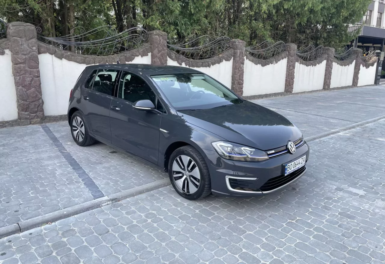 Volkswagen e-Golf 