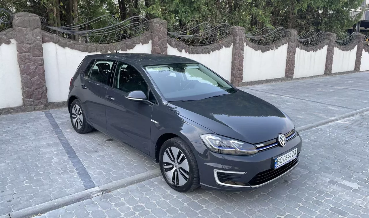 Volkswagen e-Golf  36 kWh 201931