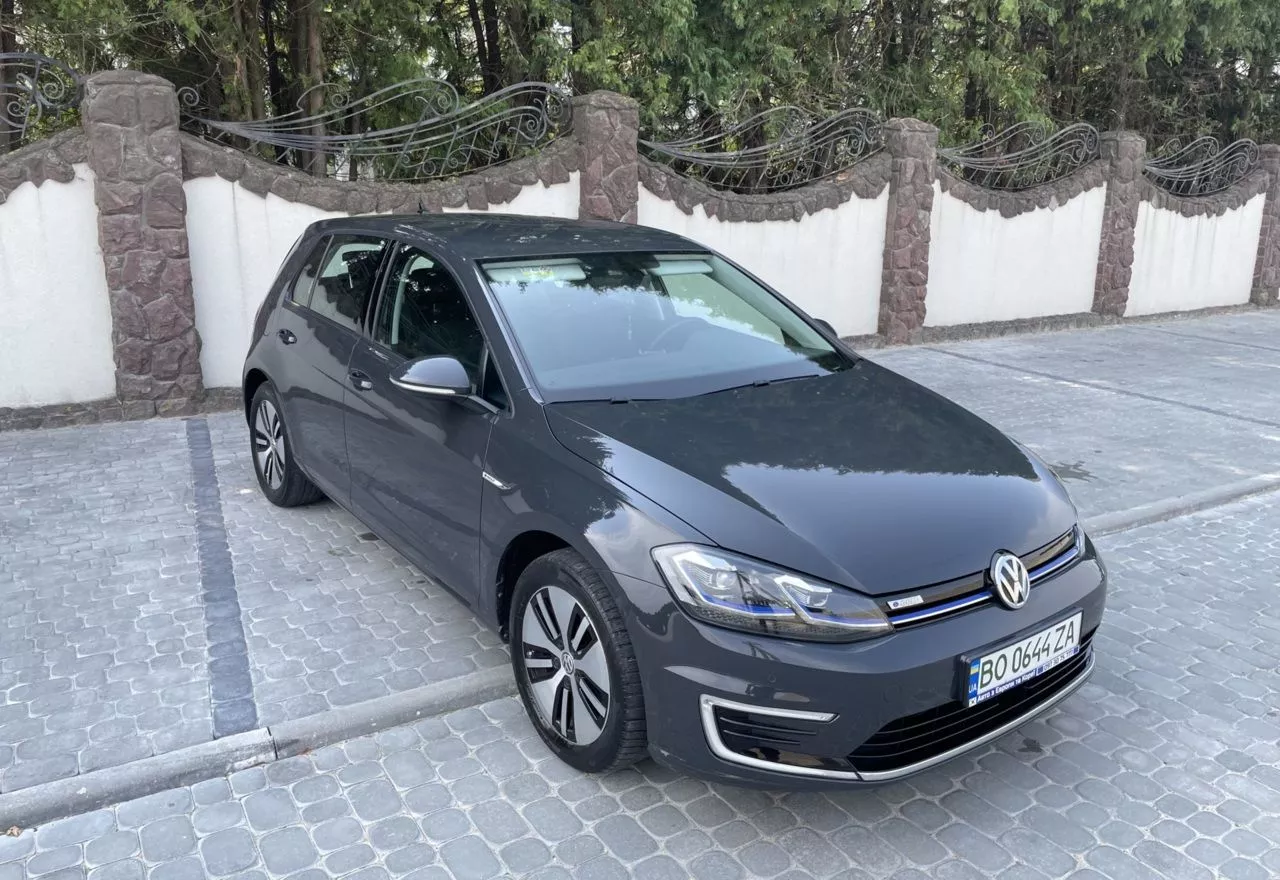 Volkswagen e-Golf  36 kWh 201961