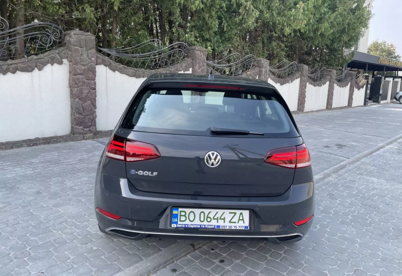 Volkswagen e-Golf  36 kWh 2019121