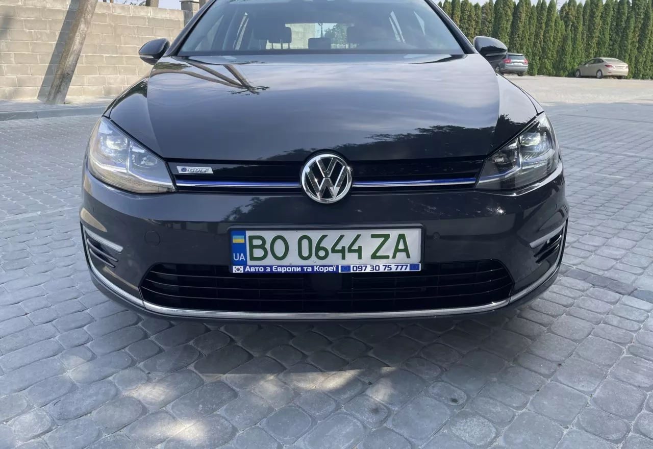 Volkswagen e-Golf  36 kWh 2019251