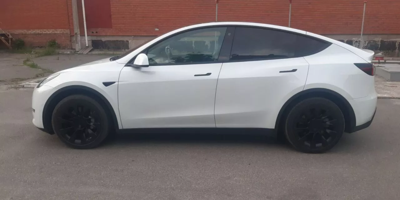 Tesla Model Y  75 kWh 2021161