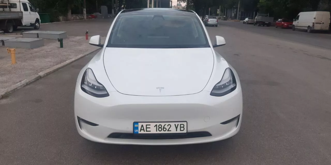 Tesla Model Y  75 kWh 2021221