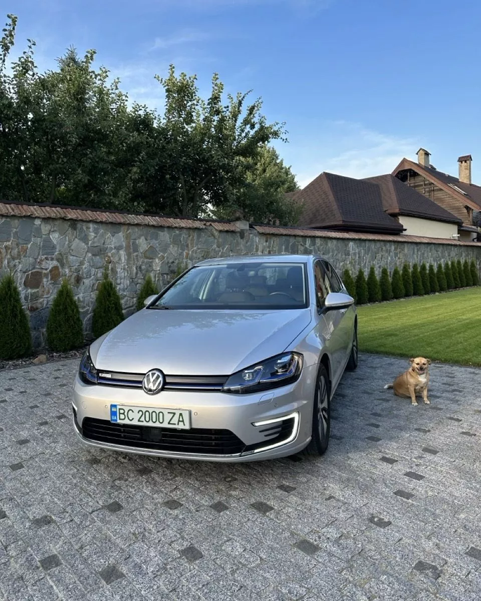 Volkswagen e-Golf 