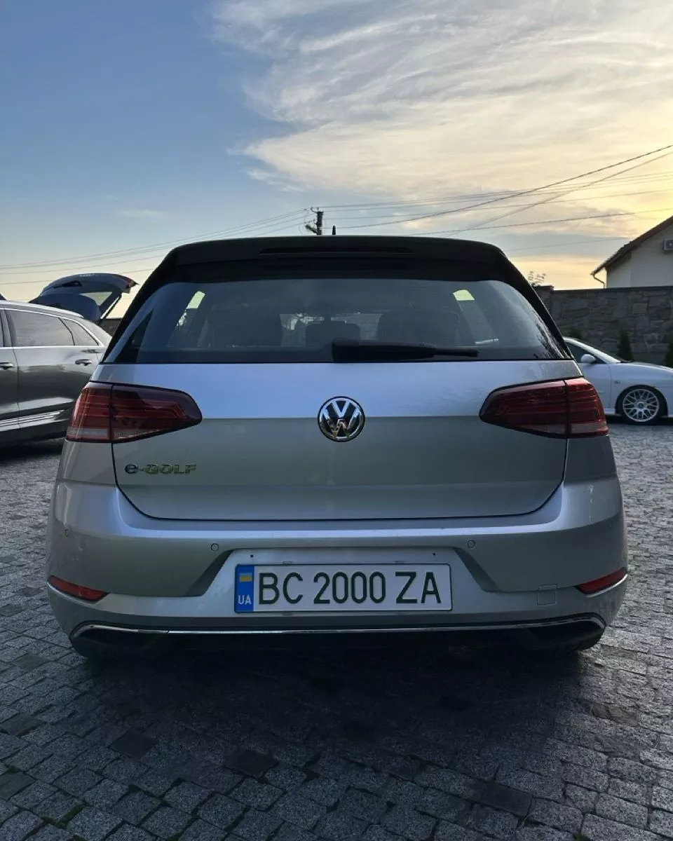 Volkswagen e-Golf  35.8 kWh 2019161