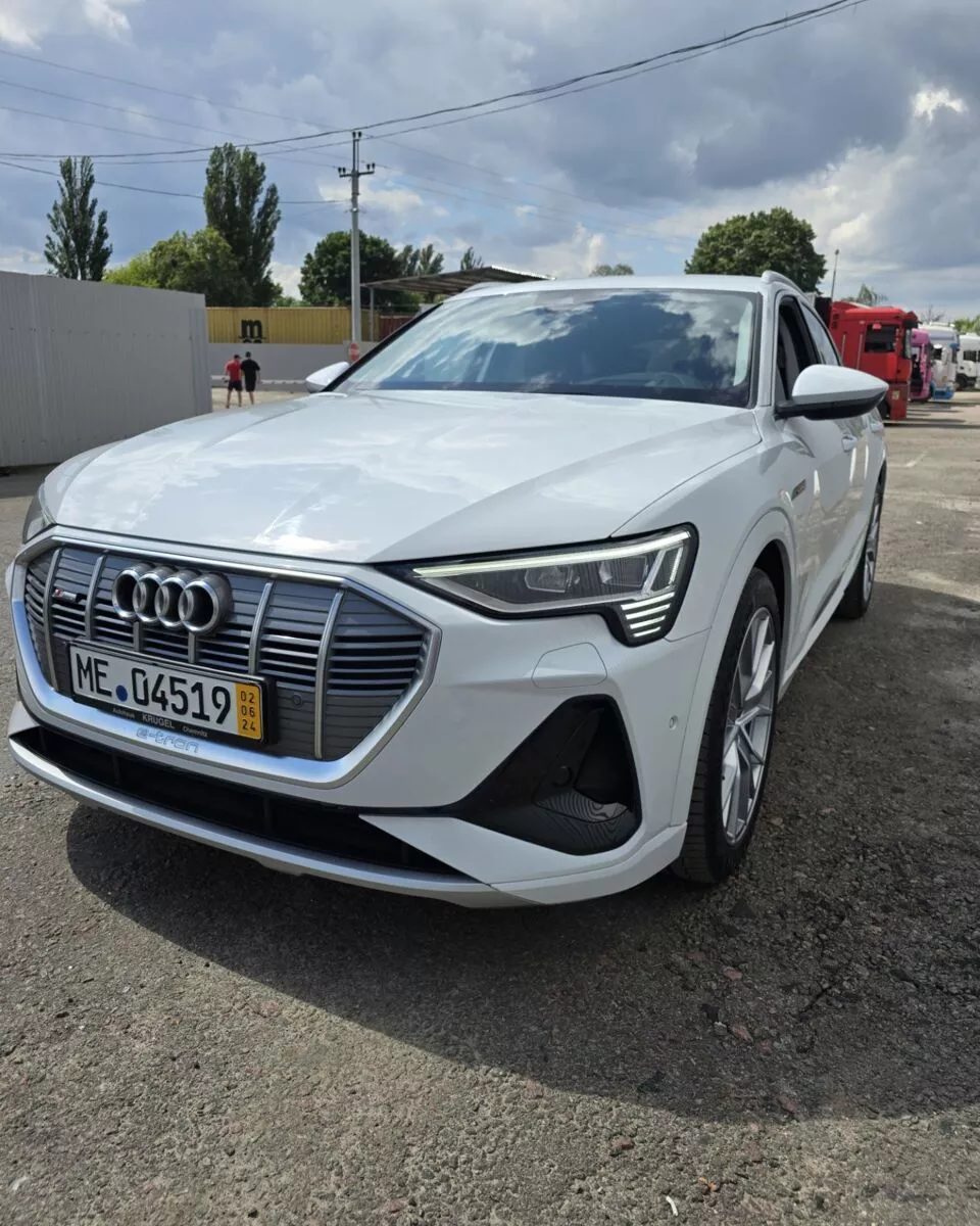 Audi E-tron  95 kWh 2021131