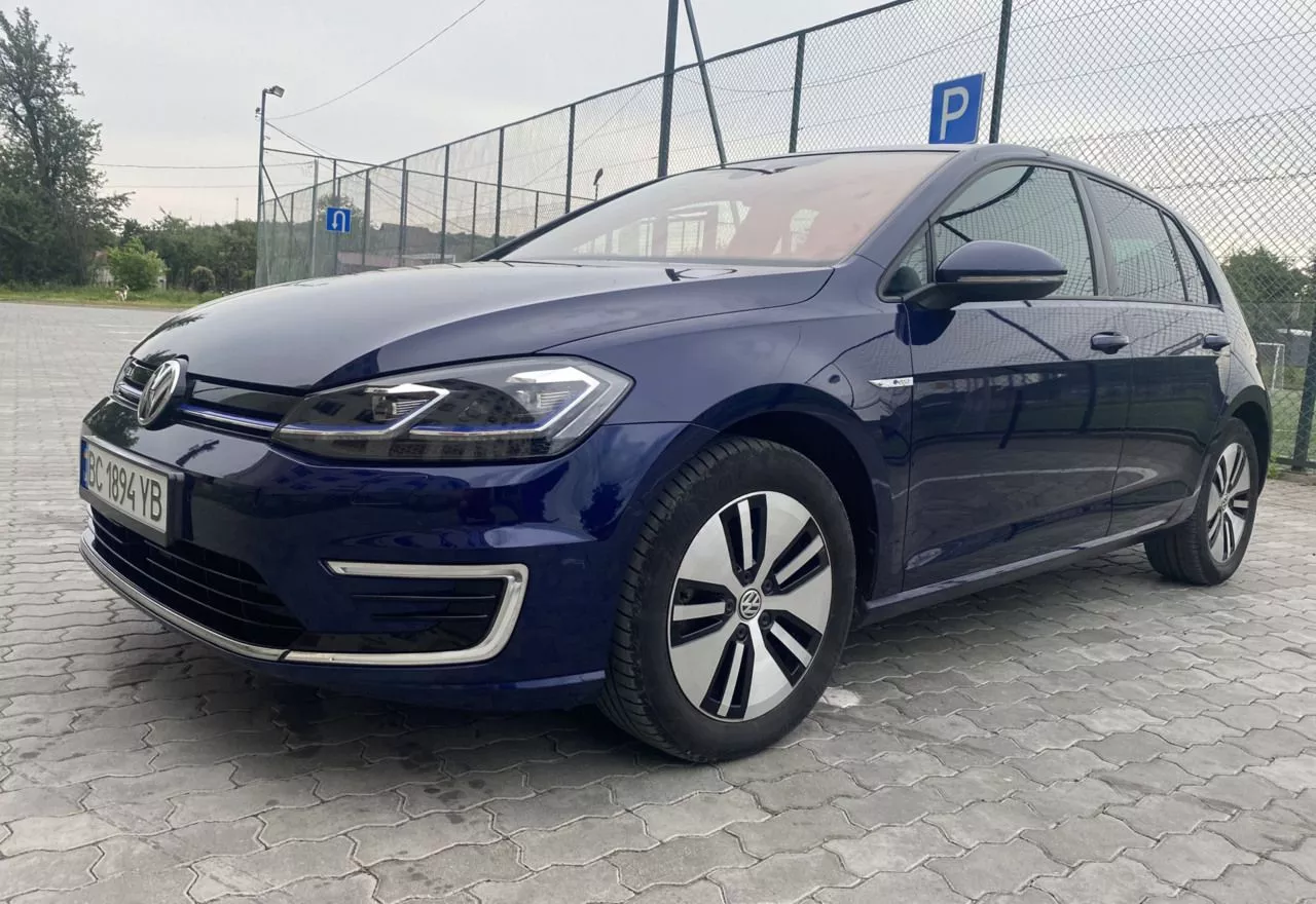 Volkswagen e-Golf  35.8 kWh 201951