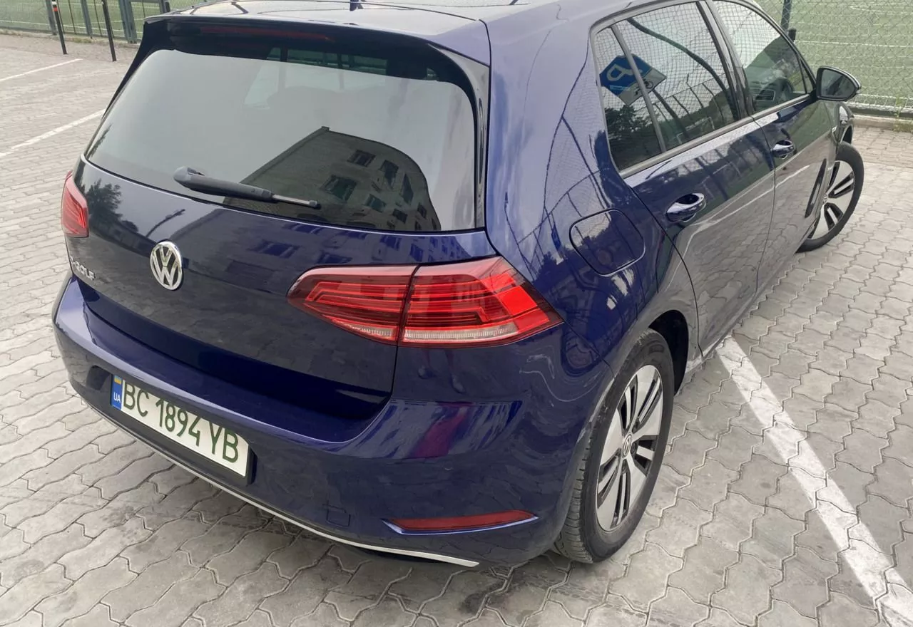 Volkswagen e-Golf  35.8 kWh 201971