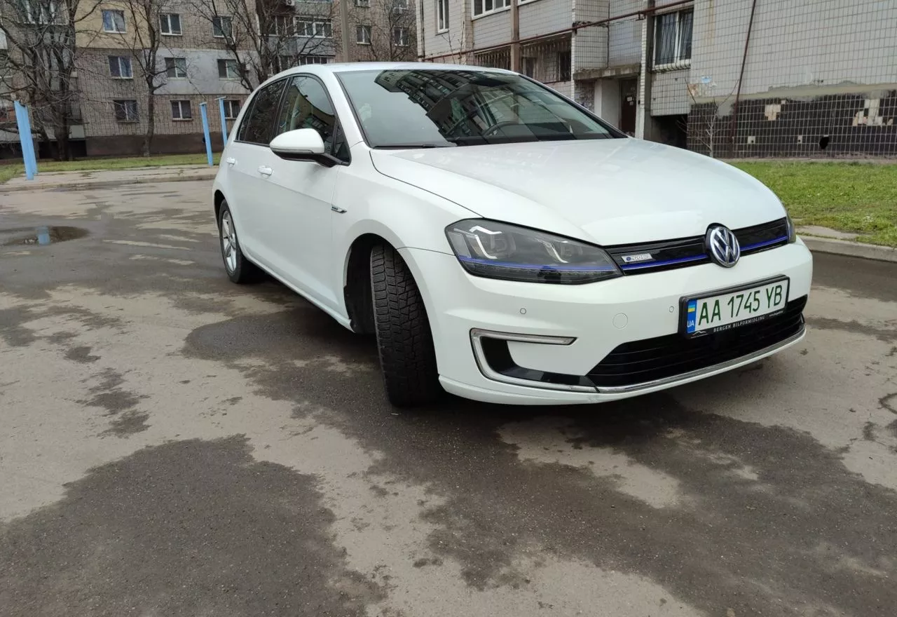 Volkswagen e-Golf  24 kWh 201461