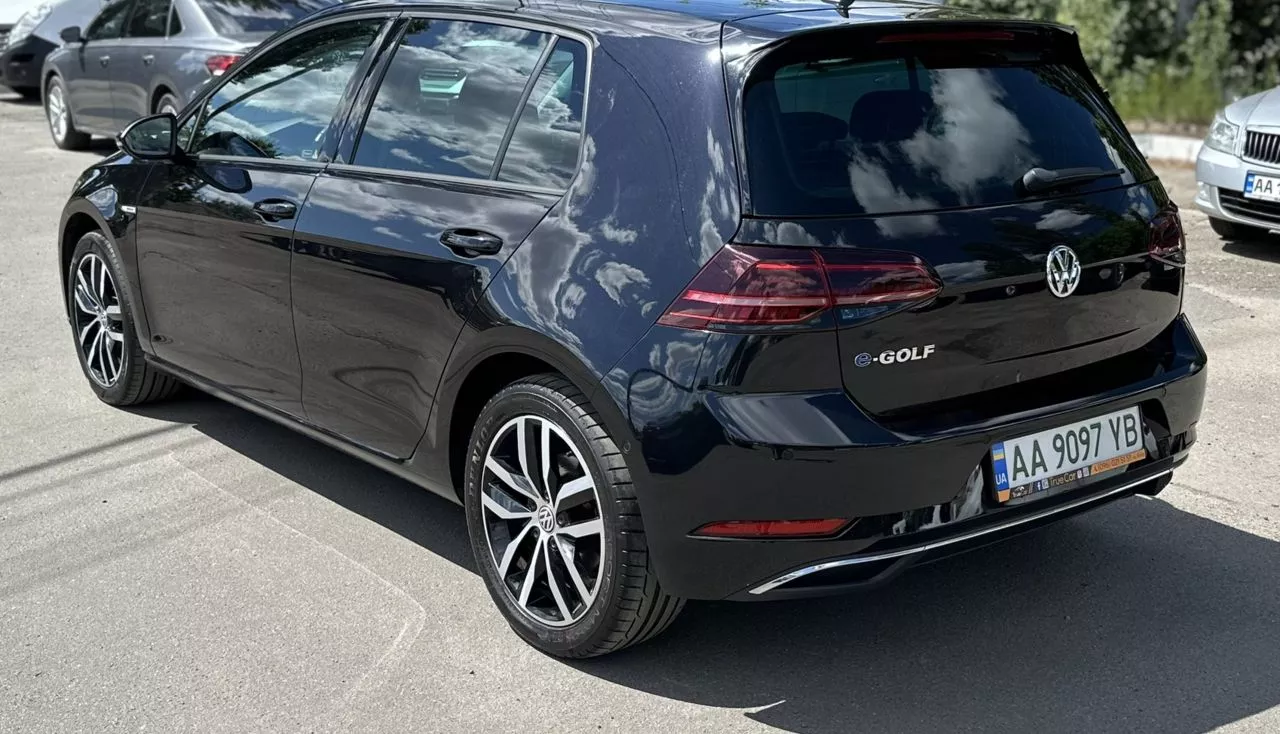 Volkswagen e-Golf  35.8 kWh 201931