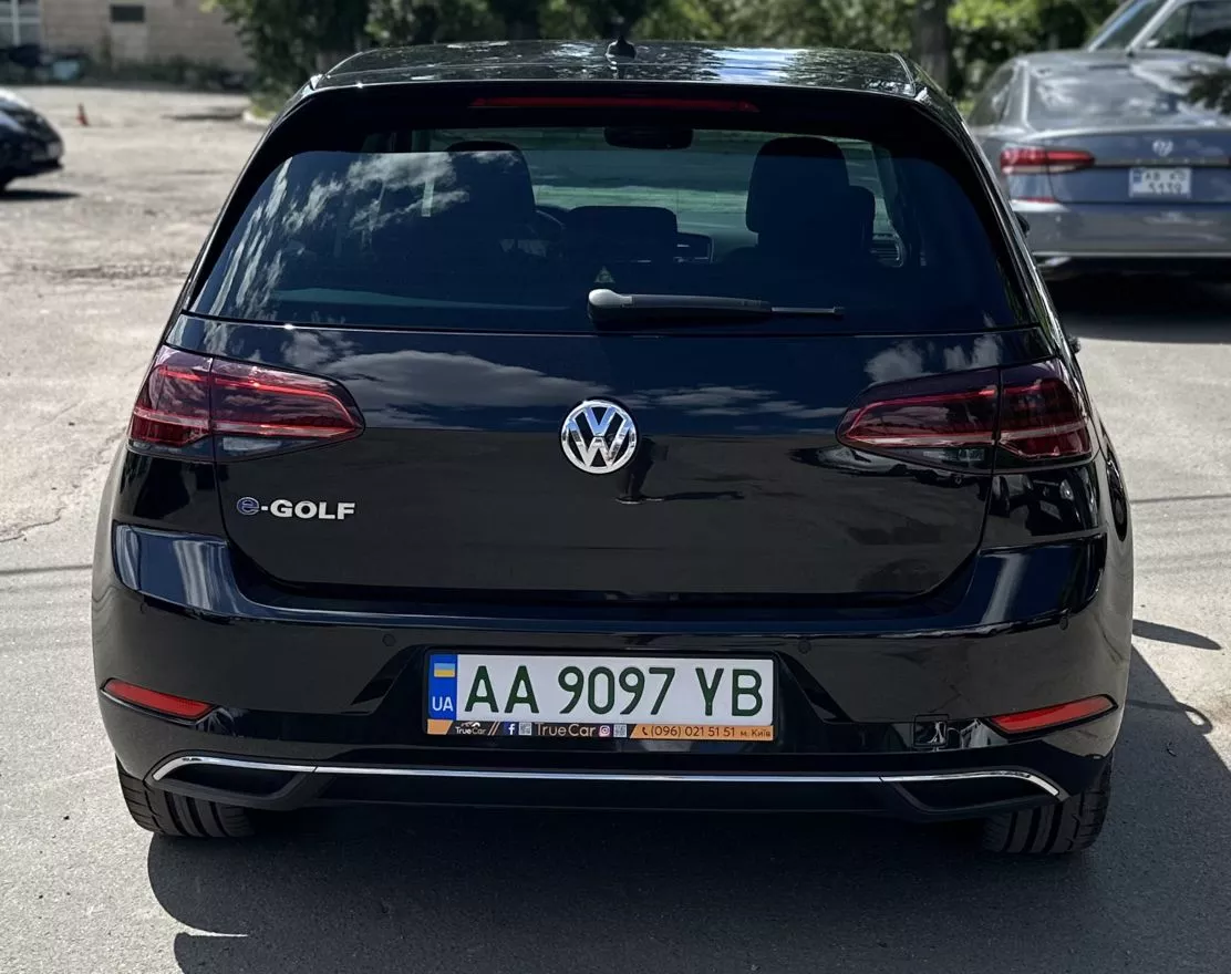 Volkswagen e-Golf  35.8 kWh 201941