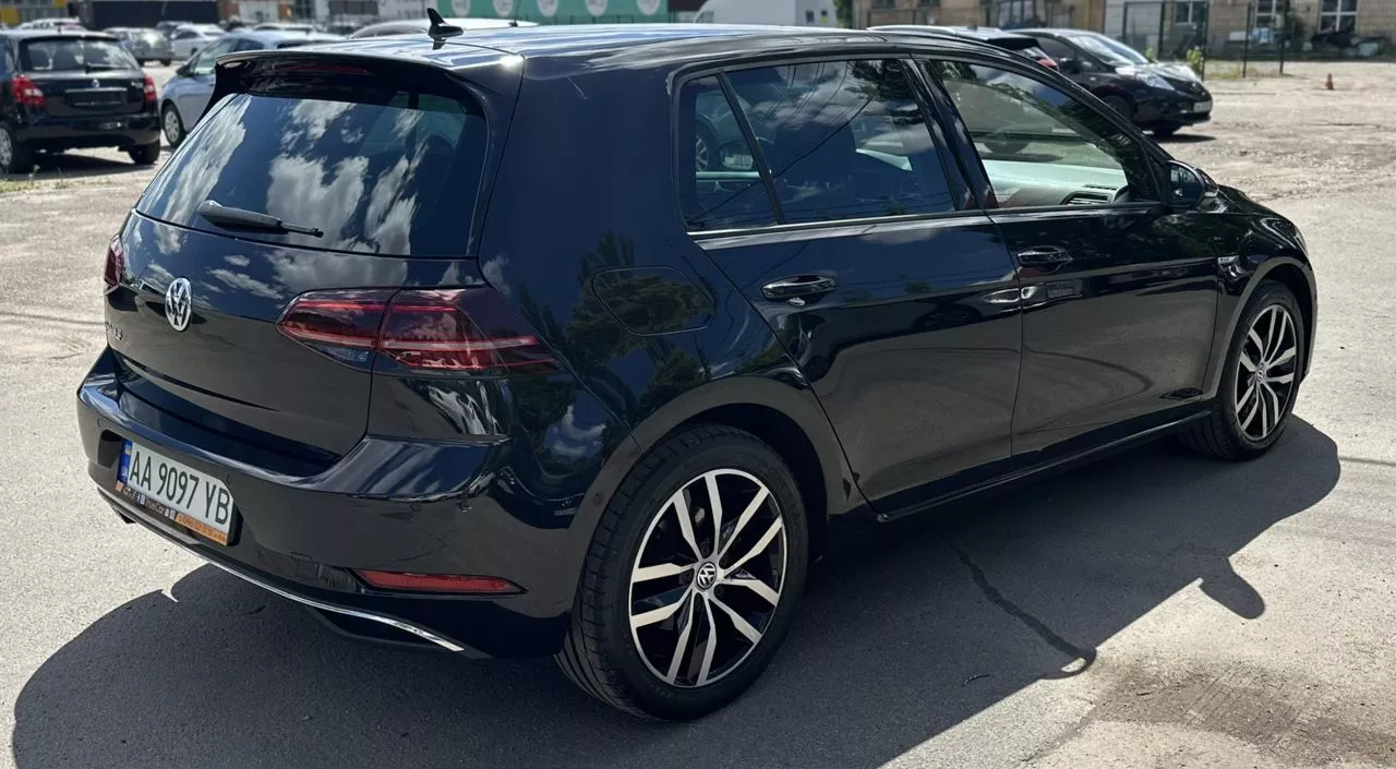 Volkswagen e-Golf  35.8 kWh 201951