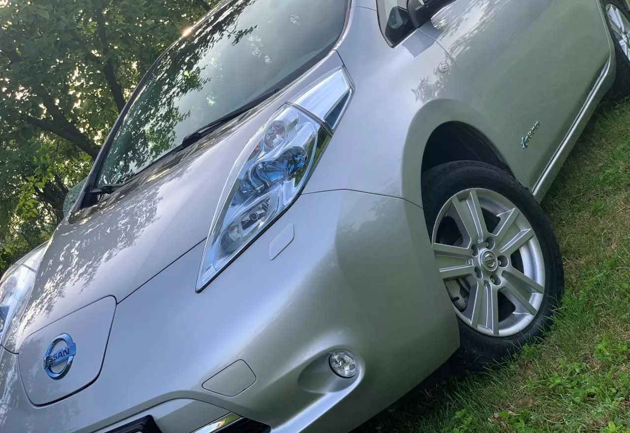 Nissan Leaf  24 kWh 201221