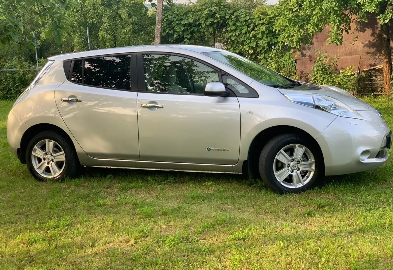 Nissan Leaf  24 kWh 201291