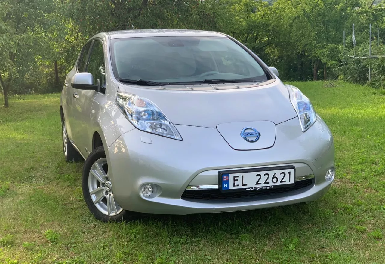 Nissan Leaf  24 kWh 2012111