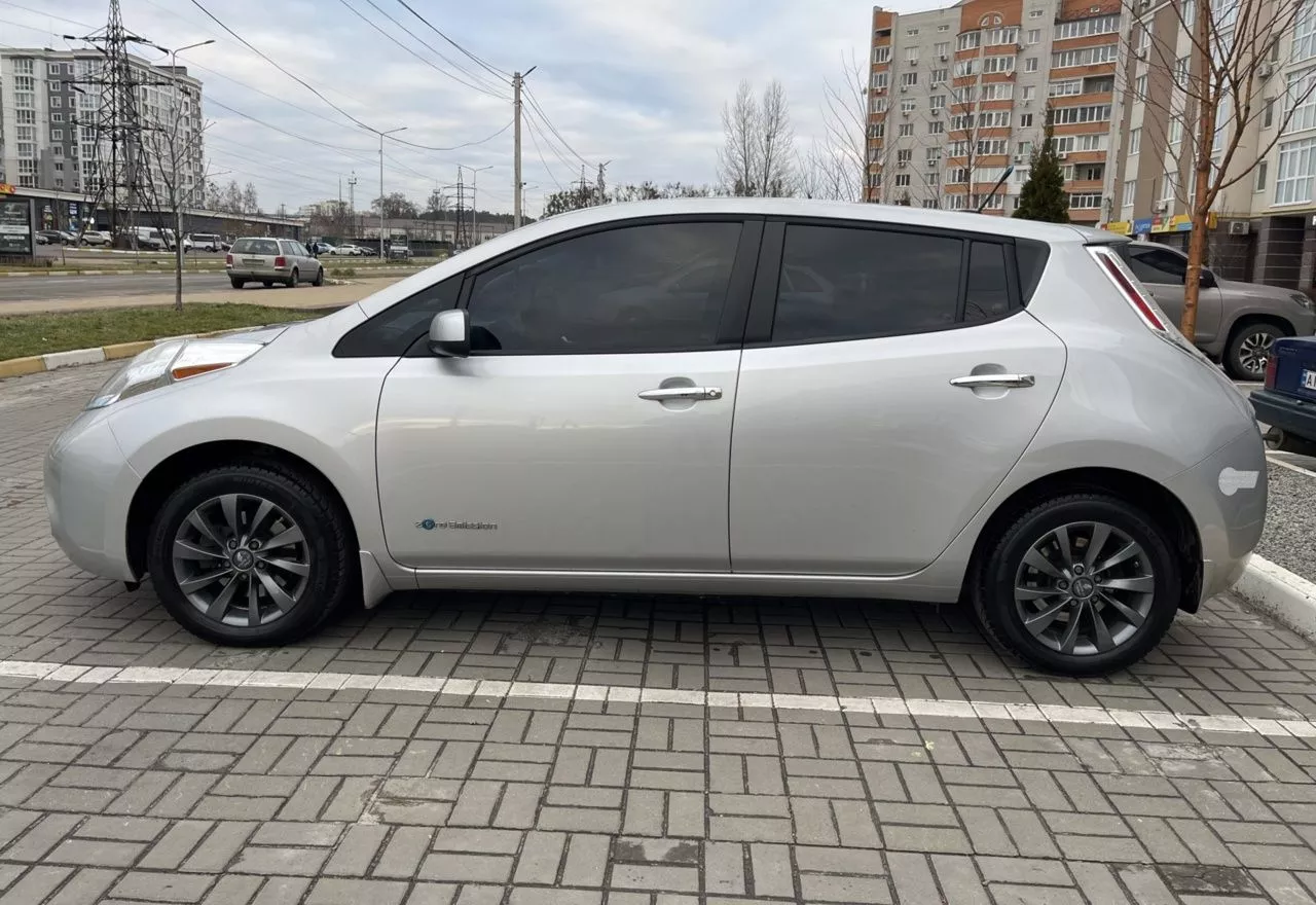 Nissan Leaf  24 kWh 201421