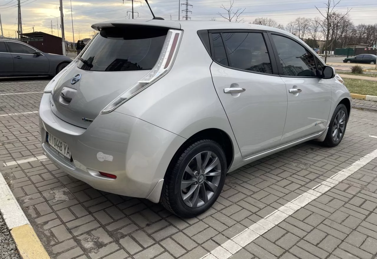 Nissan Leaf  24 kWh 201471