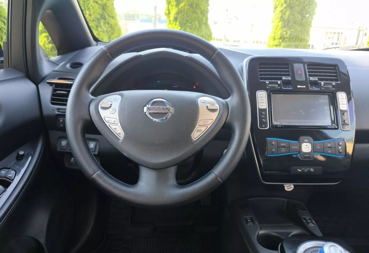 Nissan Leaf  24 kWh 2013241