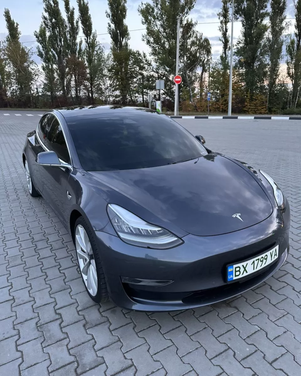 Tesla Model 3  80.5 kWh 201911