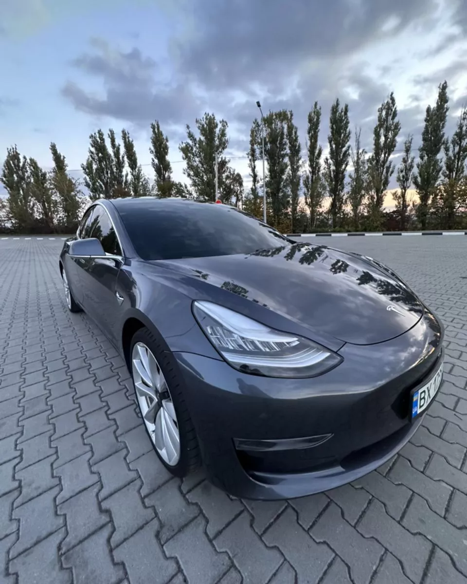 Tesla Model 3  80.5 kWh 201931