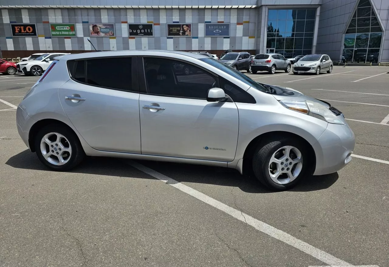 Nissan Leaf  24 kWh 201321