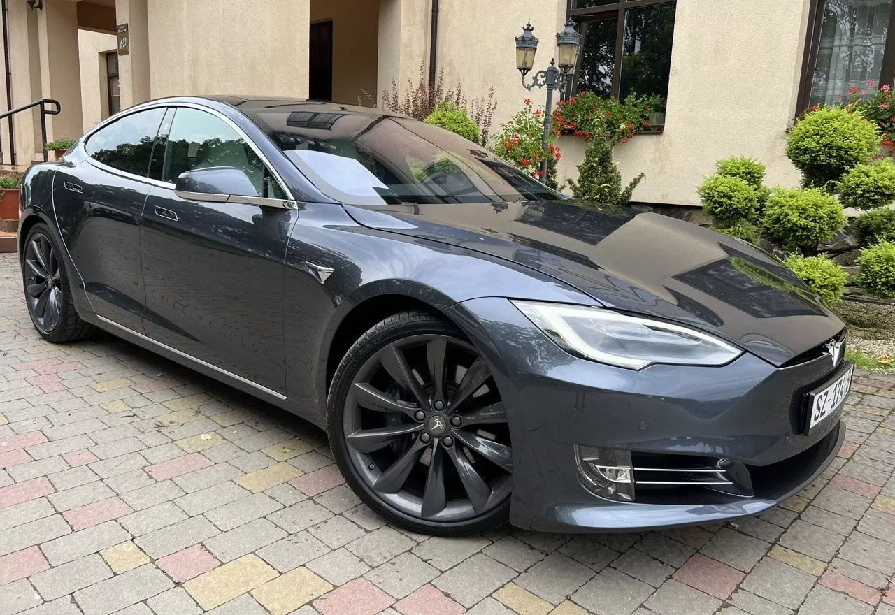 Tesla Model S  100 kWh 201801