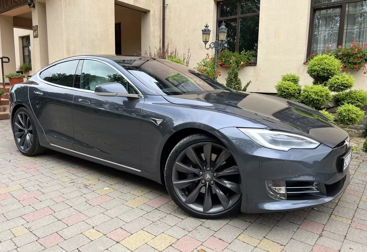 Tesla Model S  100 kWh 201811