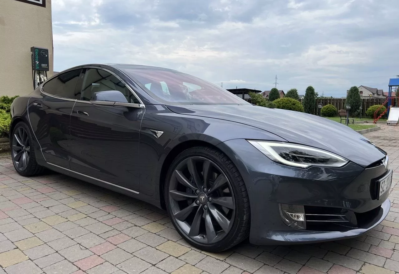 Tesla Model S  100 kWh 2018191